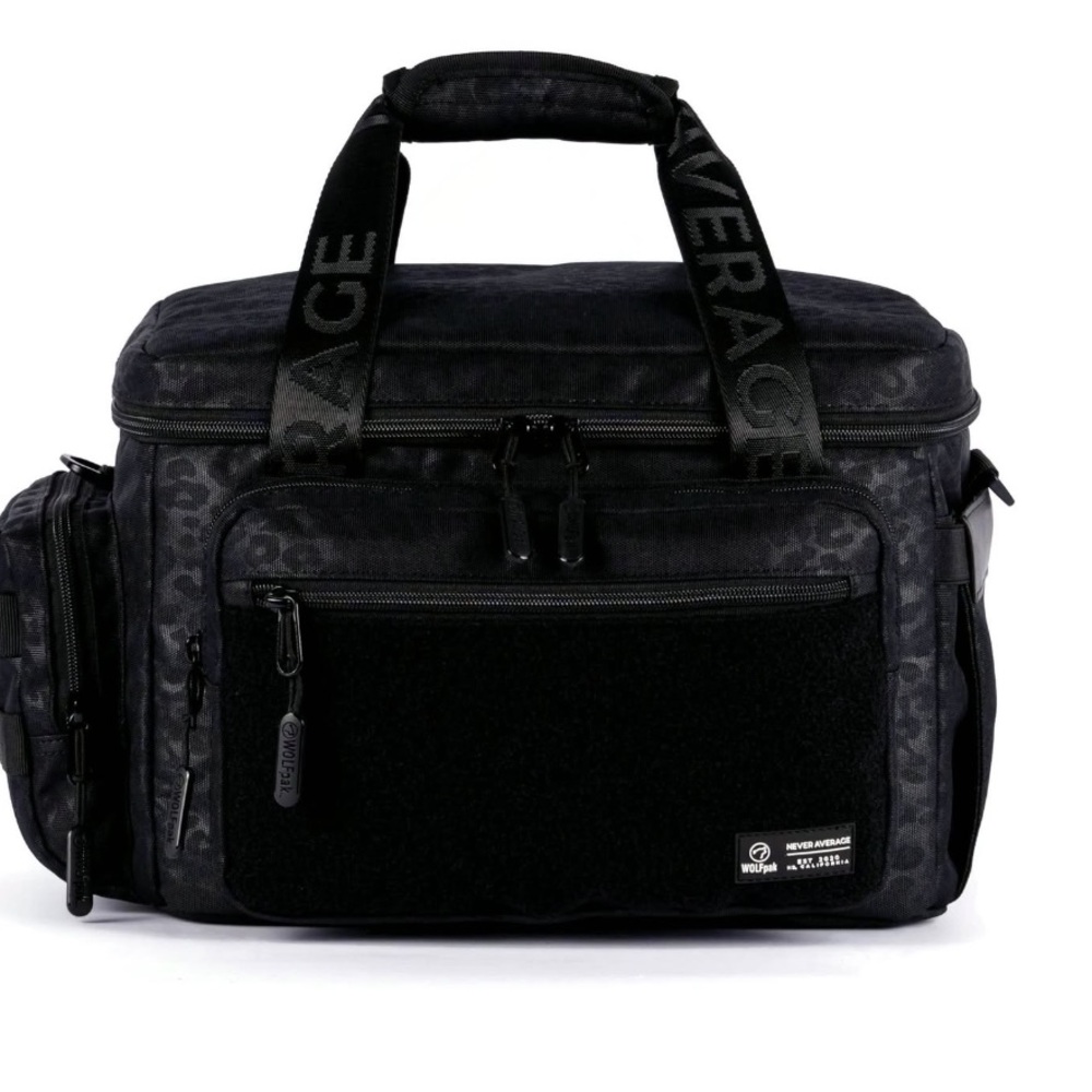 ISO black leopard 20L lunchbox wolfpak in search of do not buy